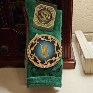 Bioworld Pink and Green Wicked Socks